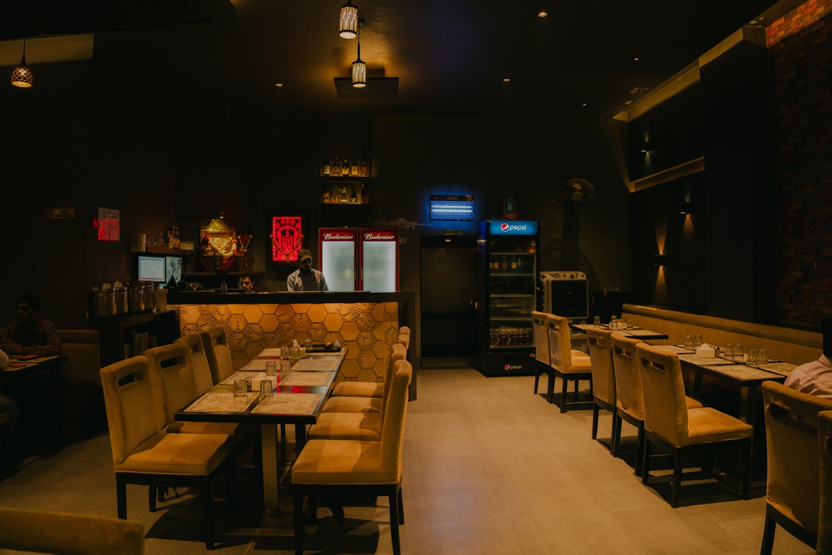 In-House Restaurant Seating Arrangement